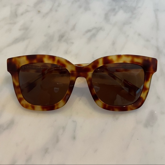 Diff Eyewear Accessories - 🕶 Diff Polarized Tortoise Shell Sunglasses ⛱